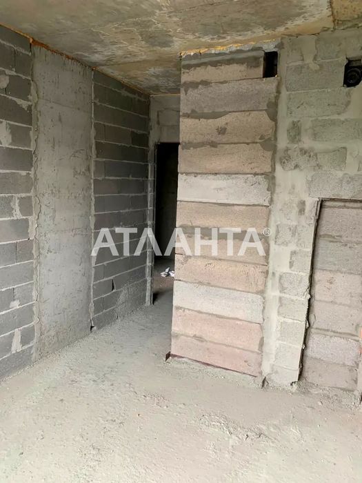 Продаж 1-кім. квартири в новобуді по вул. Малоголосківській