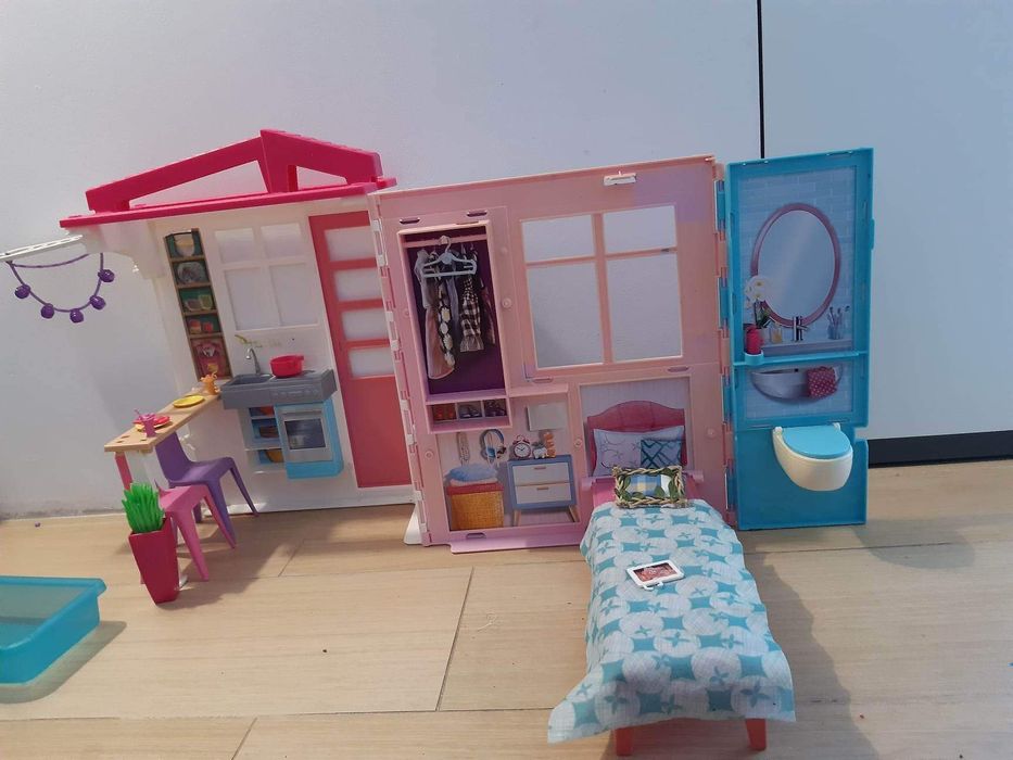 Domek dla lalek barbie FXG54