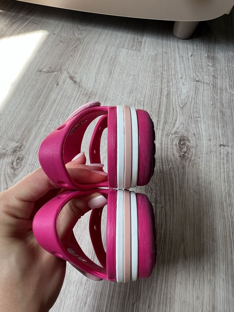 Crocs босоніжки c11