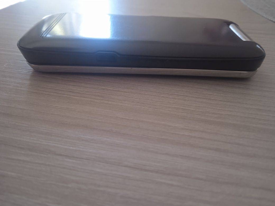 Telemóvel "Alcatel" de 2 cartões