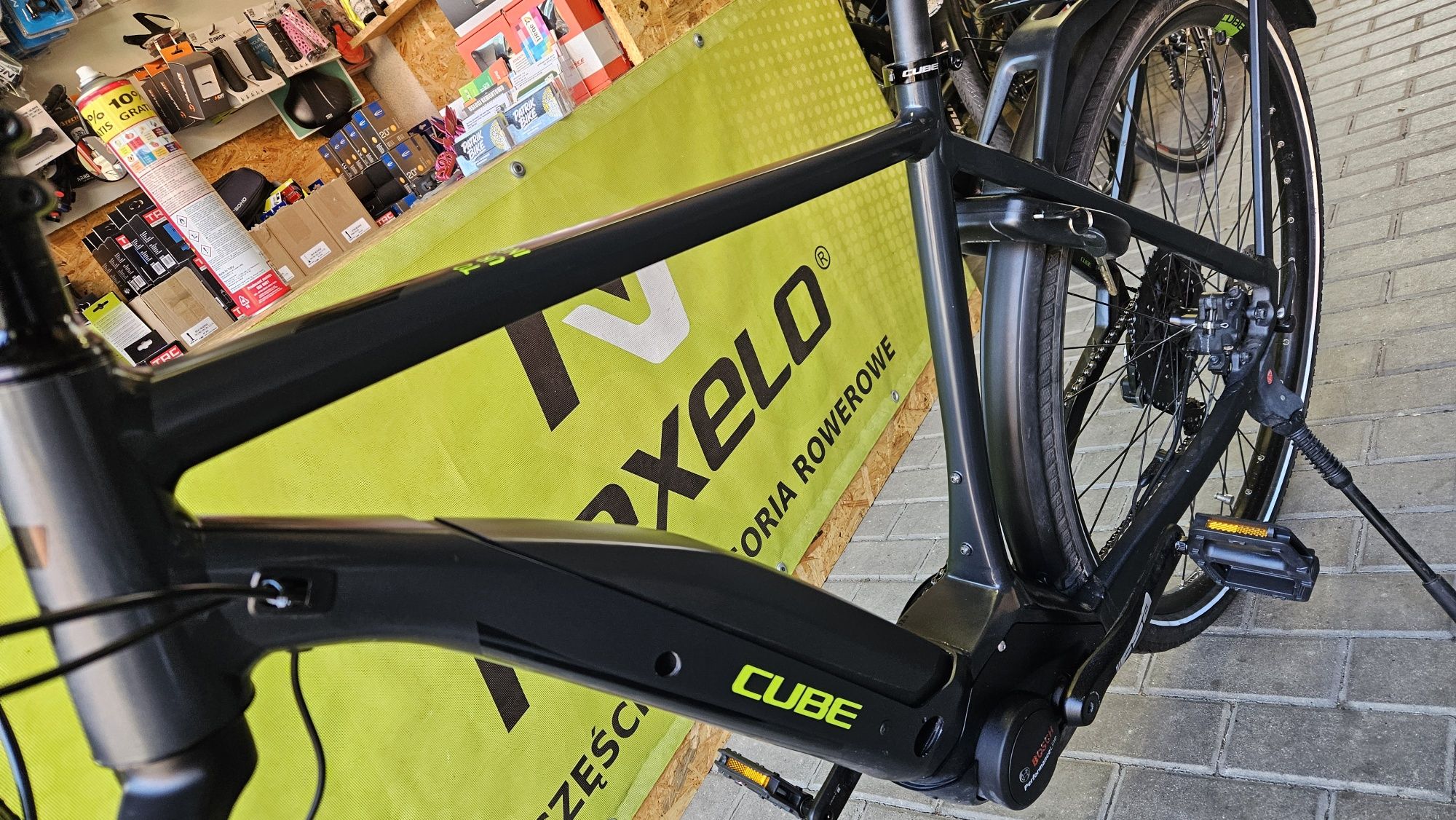 CUBE Tourung EXC rower elektryczny ze wspomaganiem BOSCH Performance L