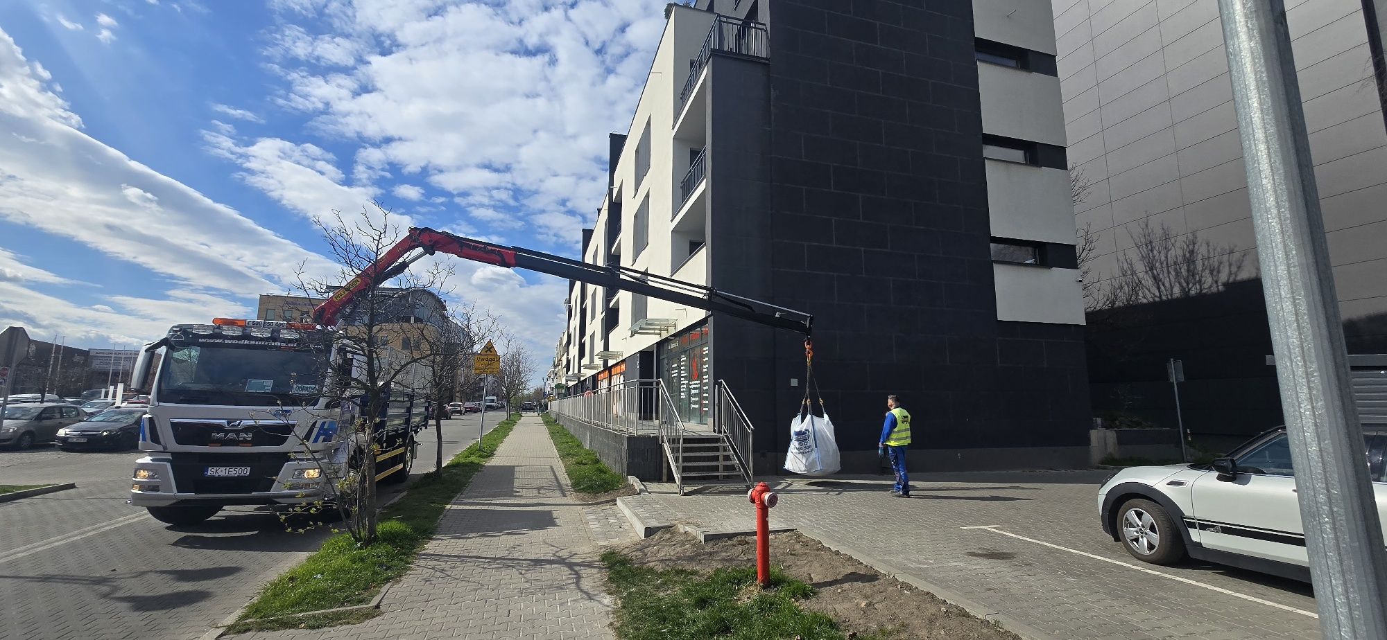 BIG-BAG worek kontener wywóz gruzu odpady śmieci meble budowa remont