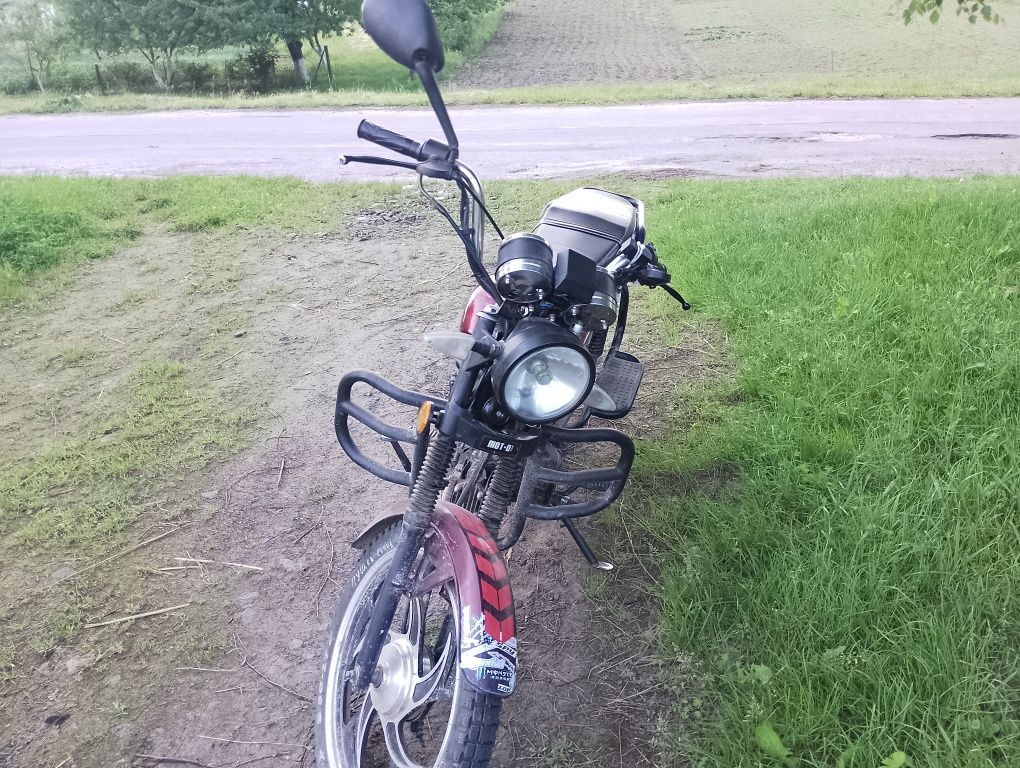 Продам альфу мустанг 125