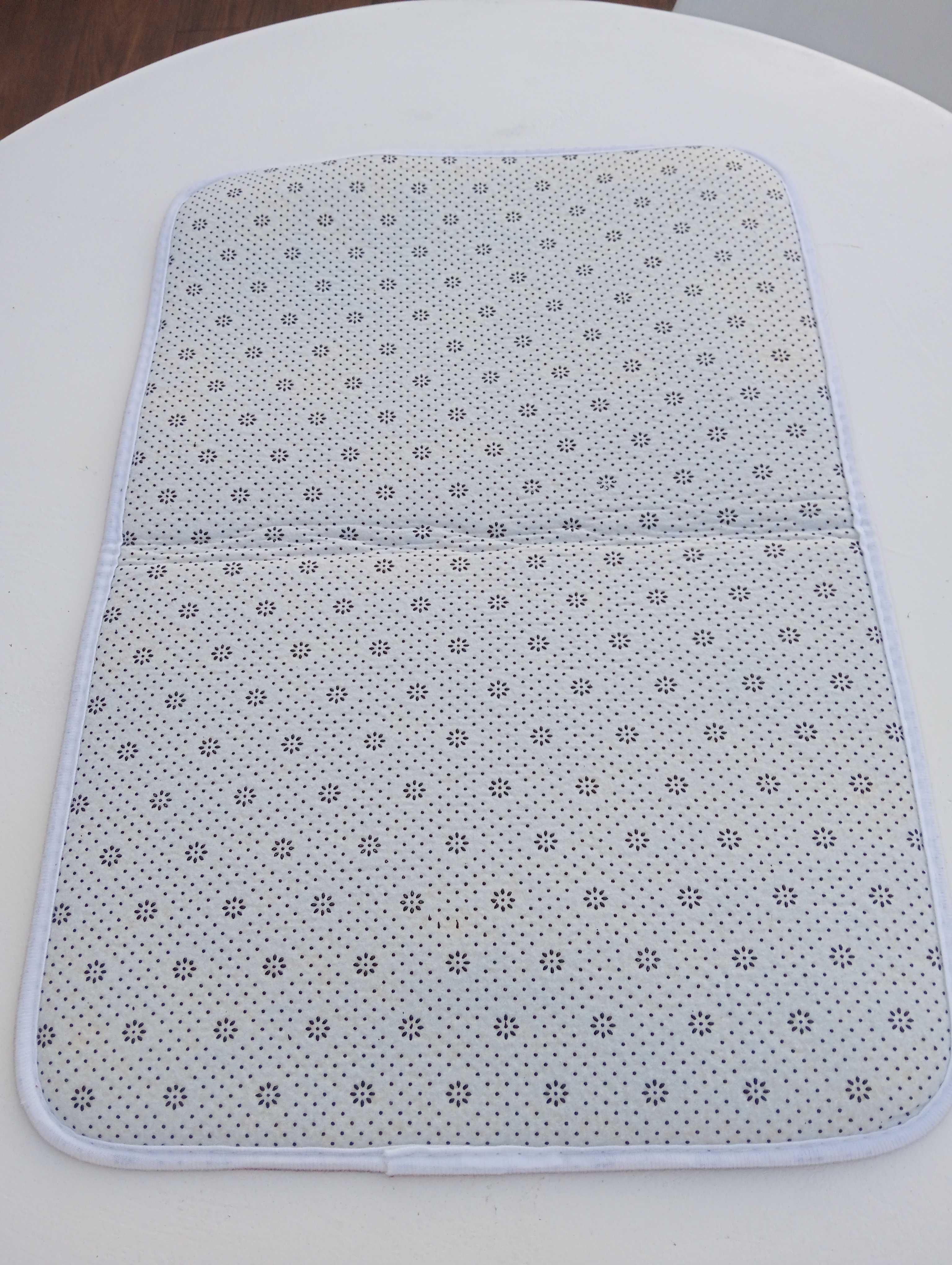 Vendo capas para almofadas e tapete