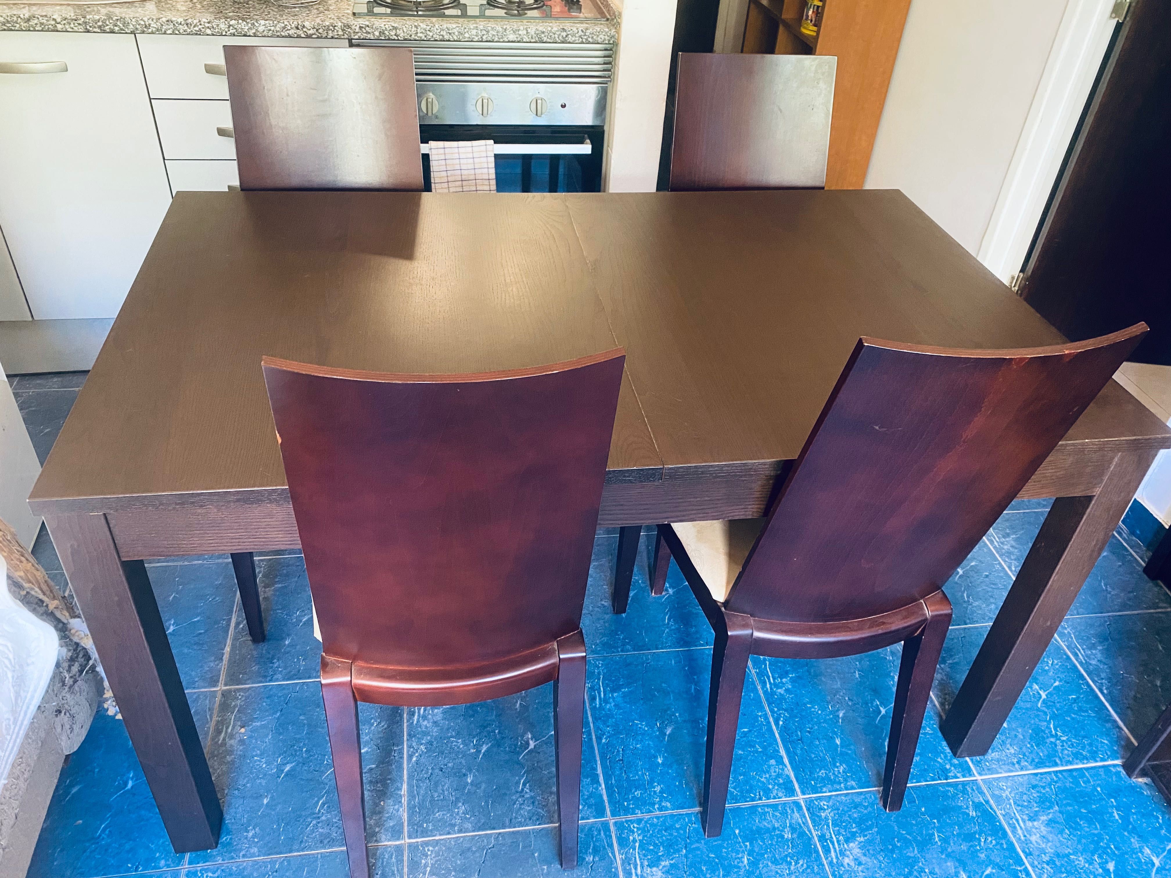 Mesa extensível IKEA + 4 cadeiras