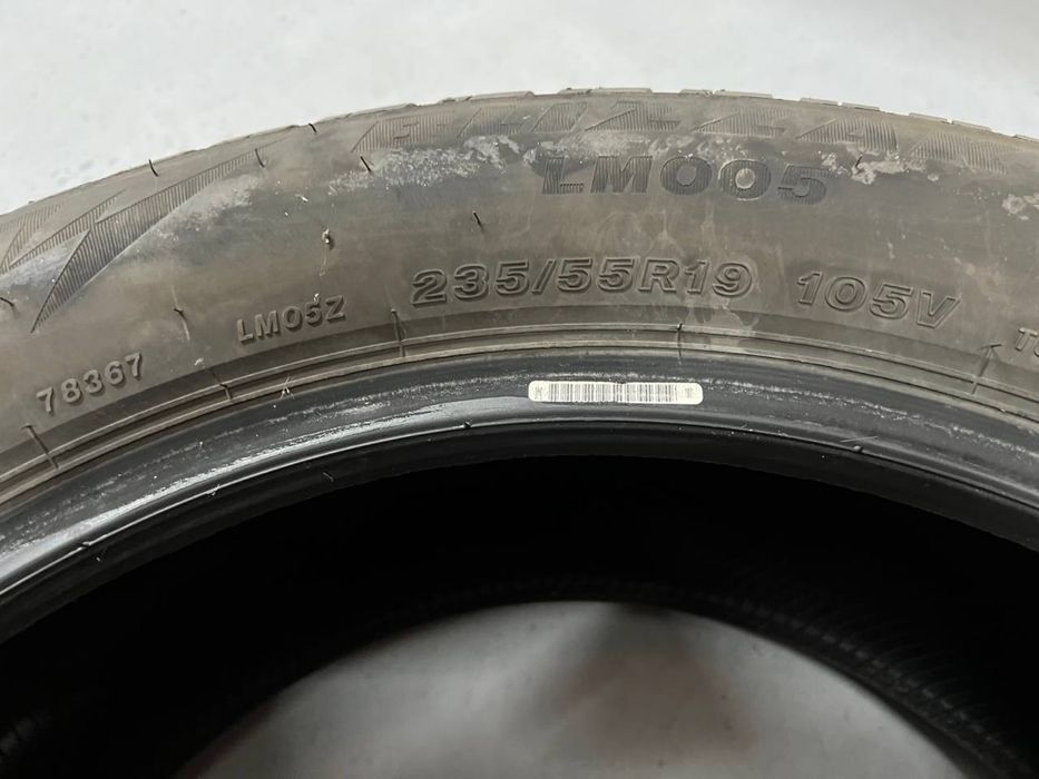 Шини brigestone blizakk 235/55 r19 105V