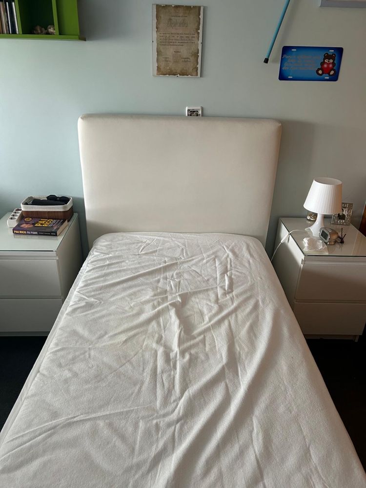 Cama solteiro com colchão