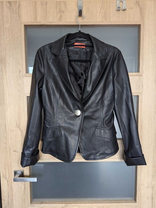 Kurtka z ekoskóry butik czarna z baskinką rozm. L