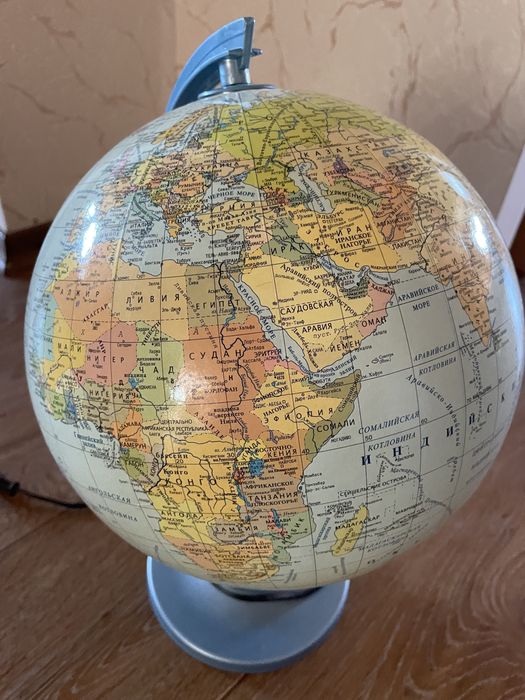 Продам глобус, як нічник.