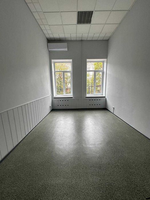 Здамо нежитлові офісні приміщення в Центрі міста, червона лінія