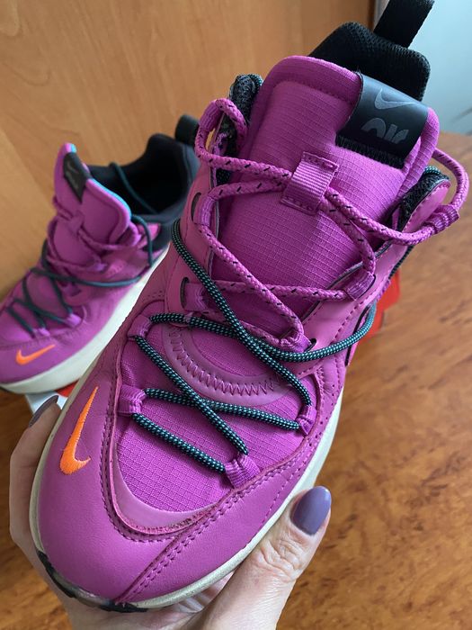 Кросівки жіночі NIKE