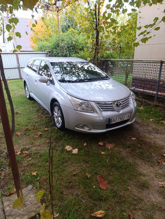Toyota Avensis 2.0 дизель