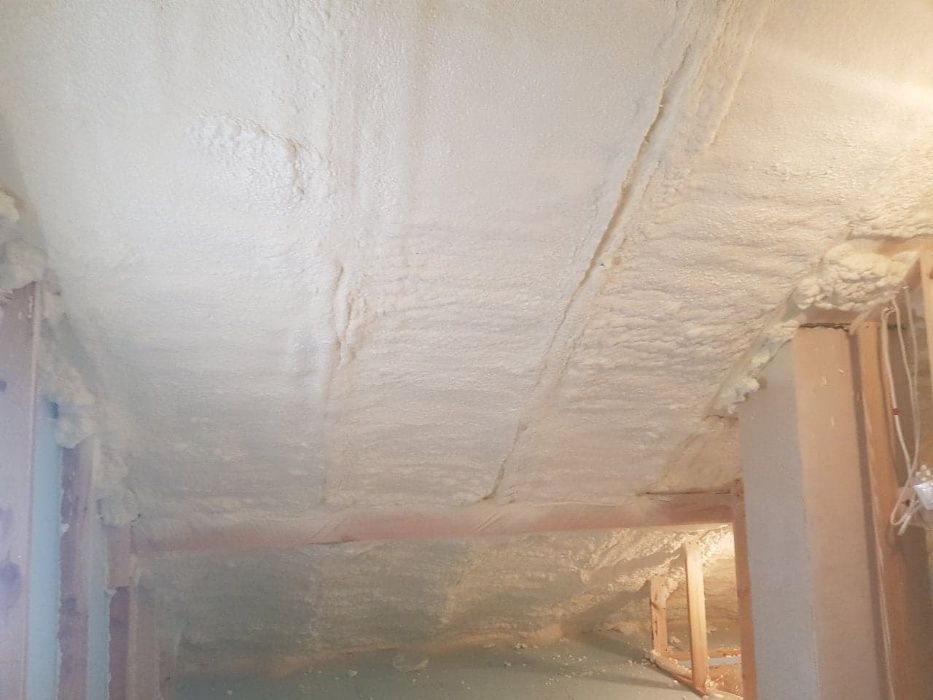 Ocieplanie pianką PUR, ocieplanie pianą PUR, piana PUR, pianka PUR