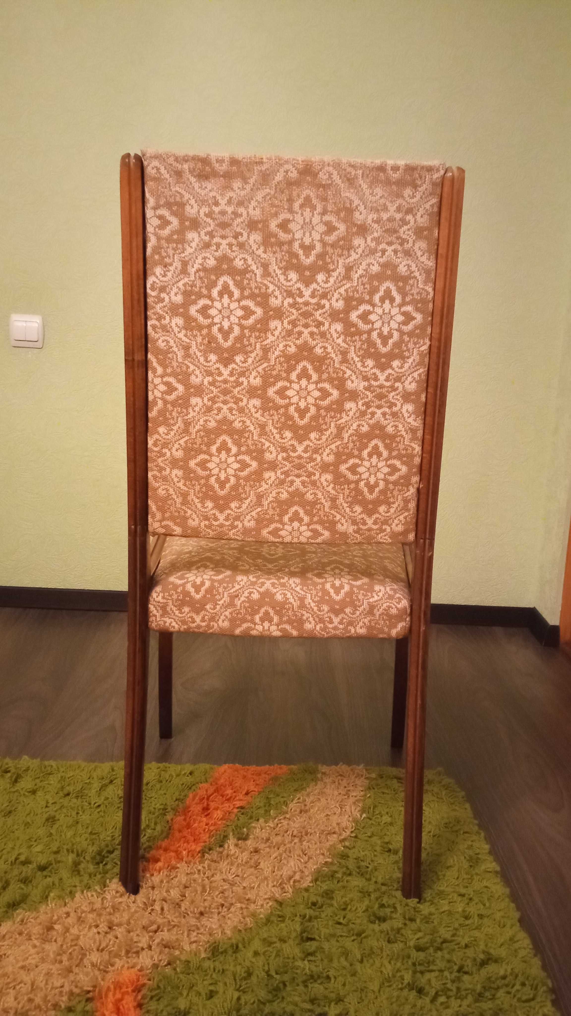 Стільці в вітальню 2 шт
