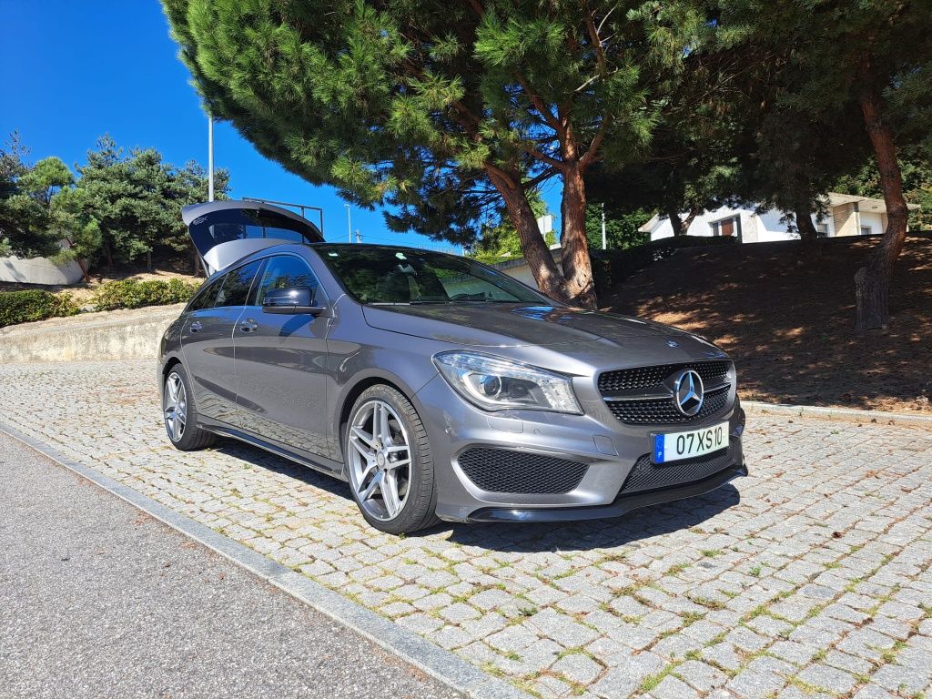 Mercedes CLA 220 AMG