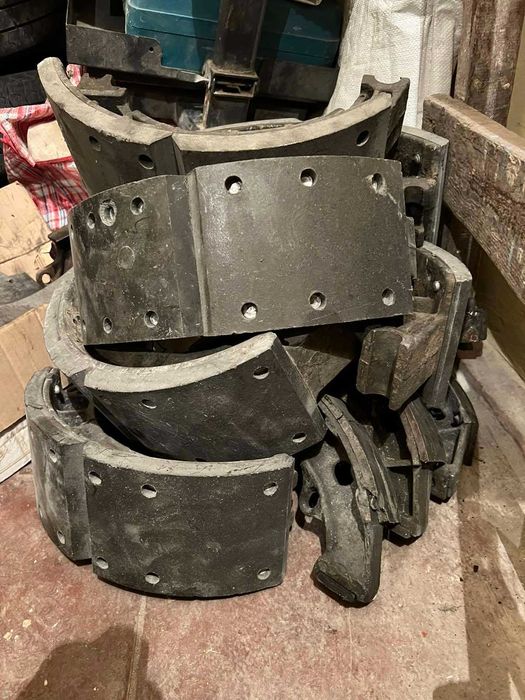 Тормозні колодки задні та передні Зіл 130