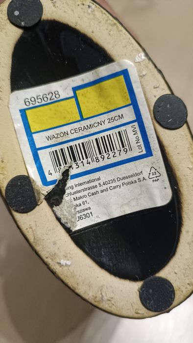 Wazon czarny nowoczesny 25cm