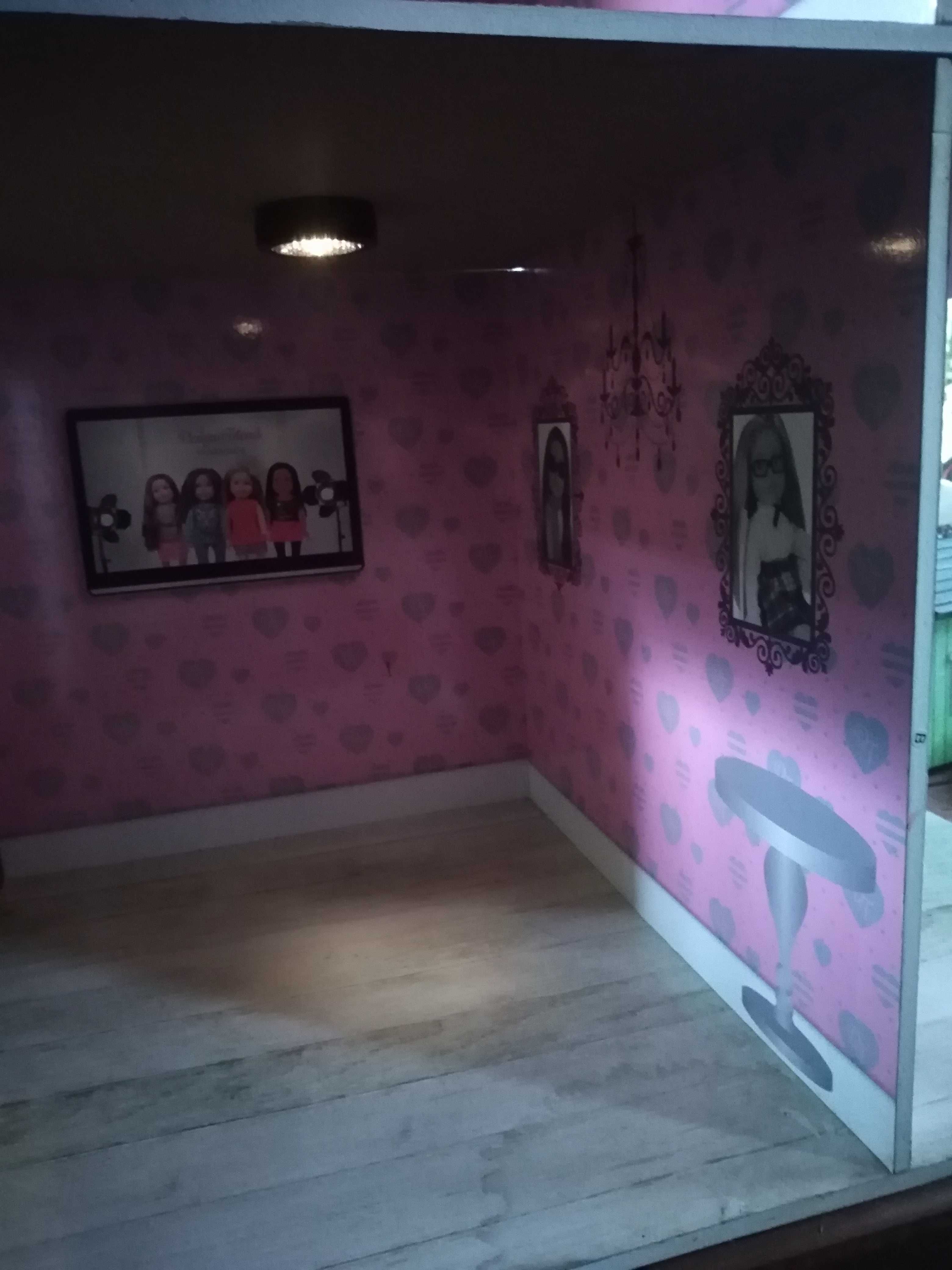 Domek dla lalek Designa Friend Collection z oświetleniem