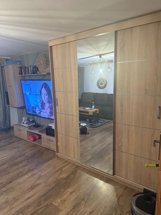 Meble do salonu 5 sztuk komandor,szafka wisząca , stojąca , RTV i półk