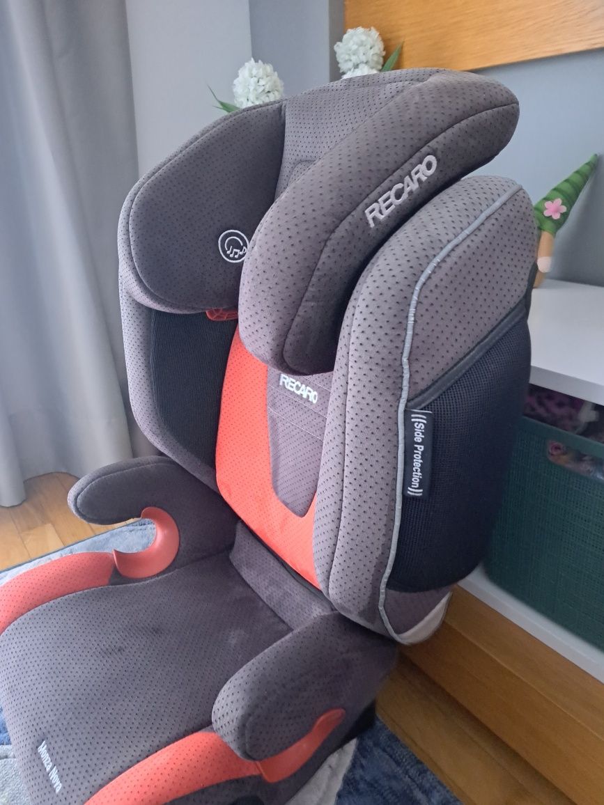 Fotelik samochodowy Recaro Monza Nova 15-36 kg