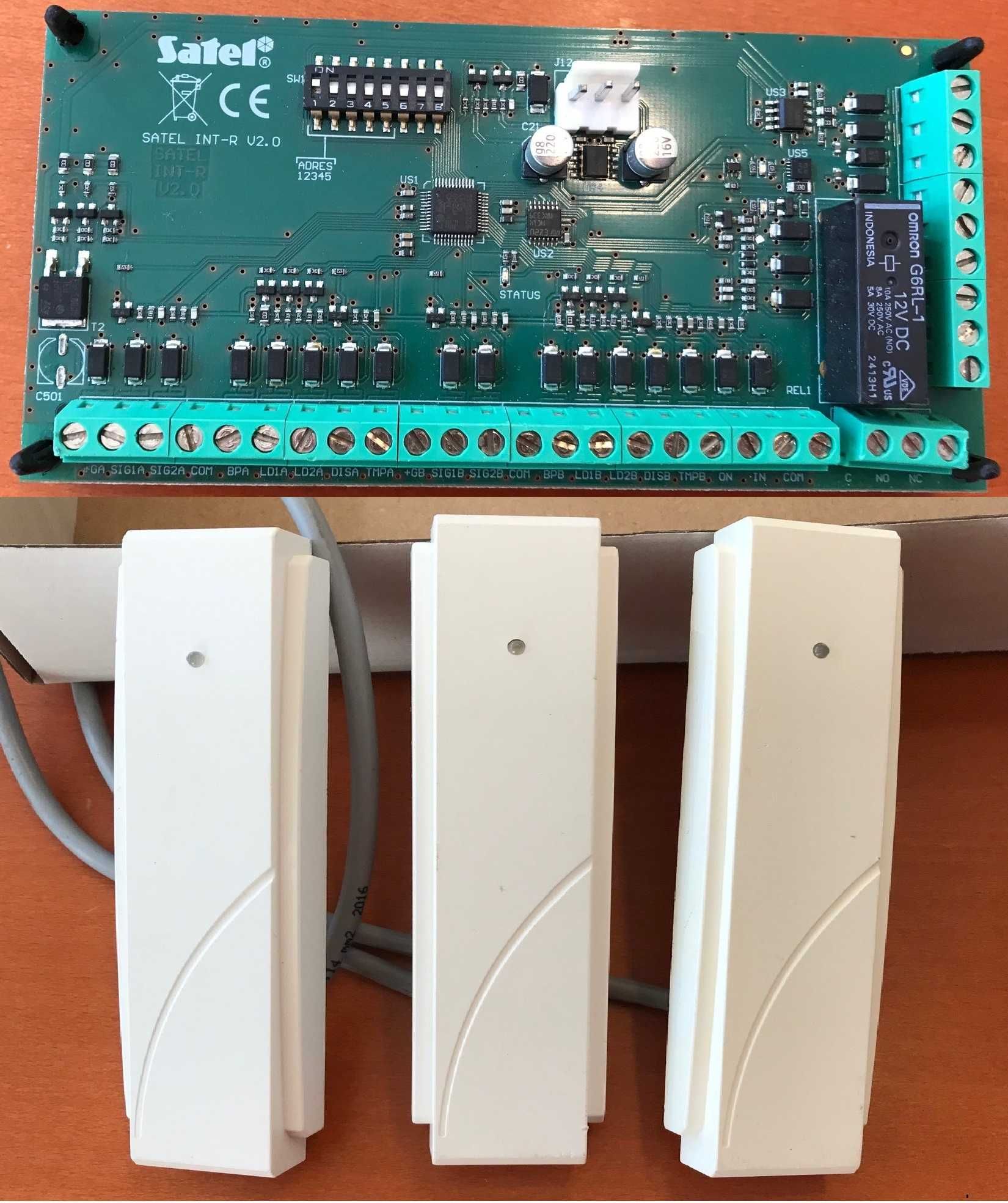 Satel Integra expander INT-R i trzy czytniki CZ-EMM2 cena za komplet