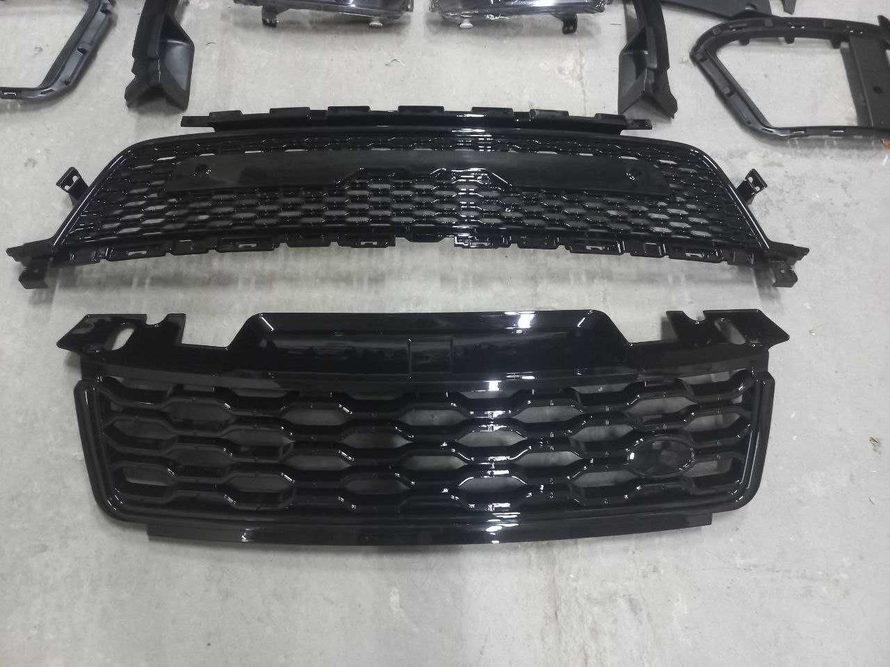 Бампер перед  SVR 2018+ для Range Rover SPORT L494 OEM