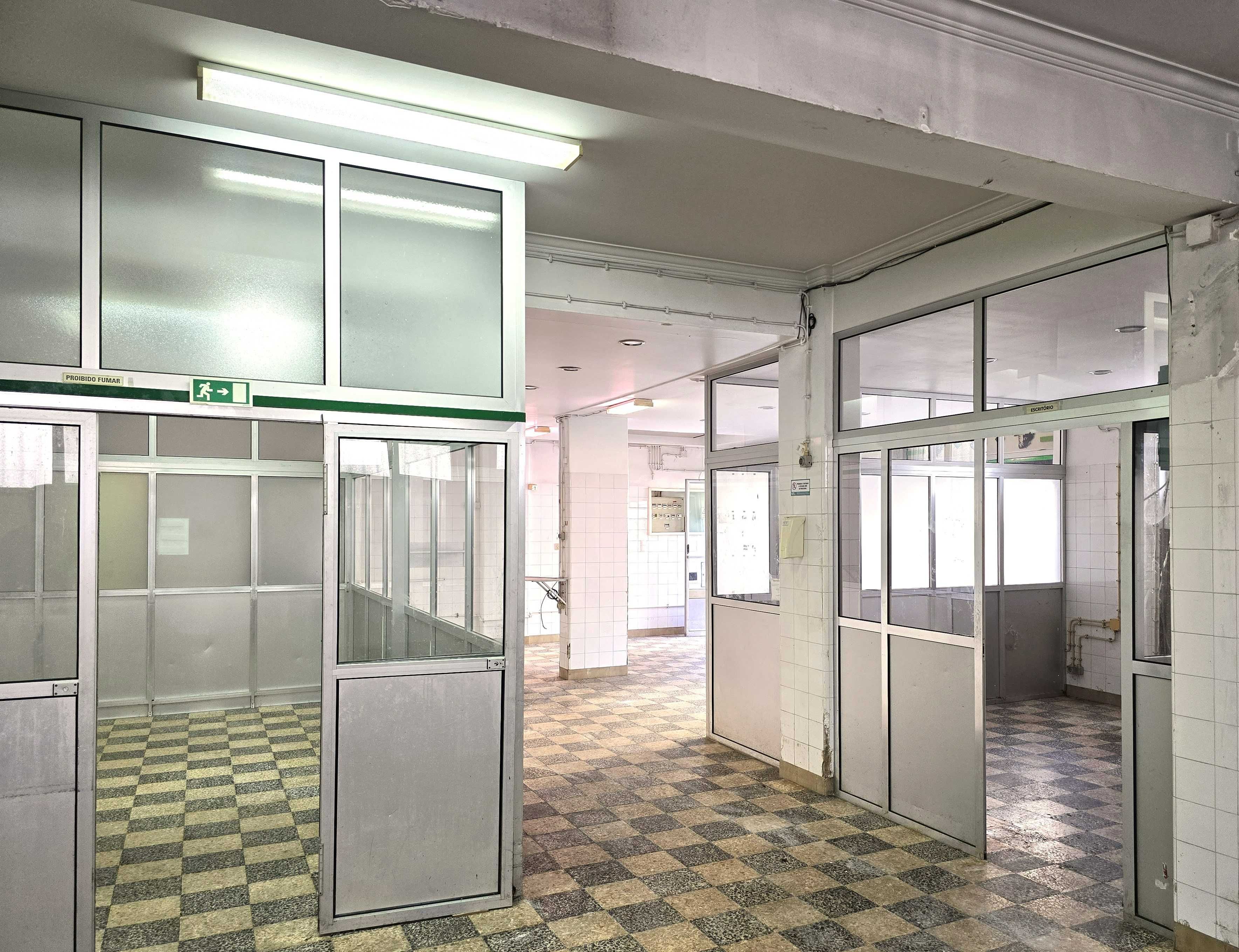 Espaço comercial em Rua Eça de Queiroz