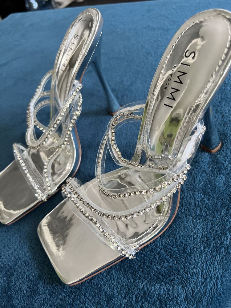 Sandały srebrne eleganckie