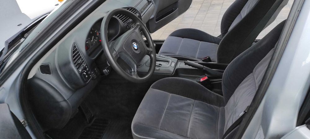 BMW E36 320i sprzedam