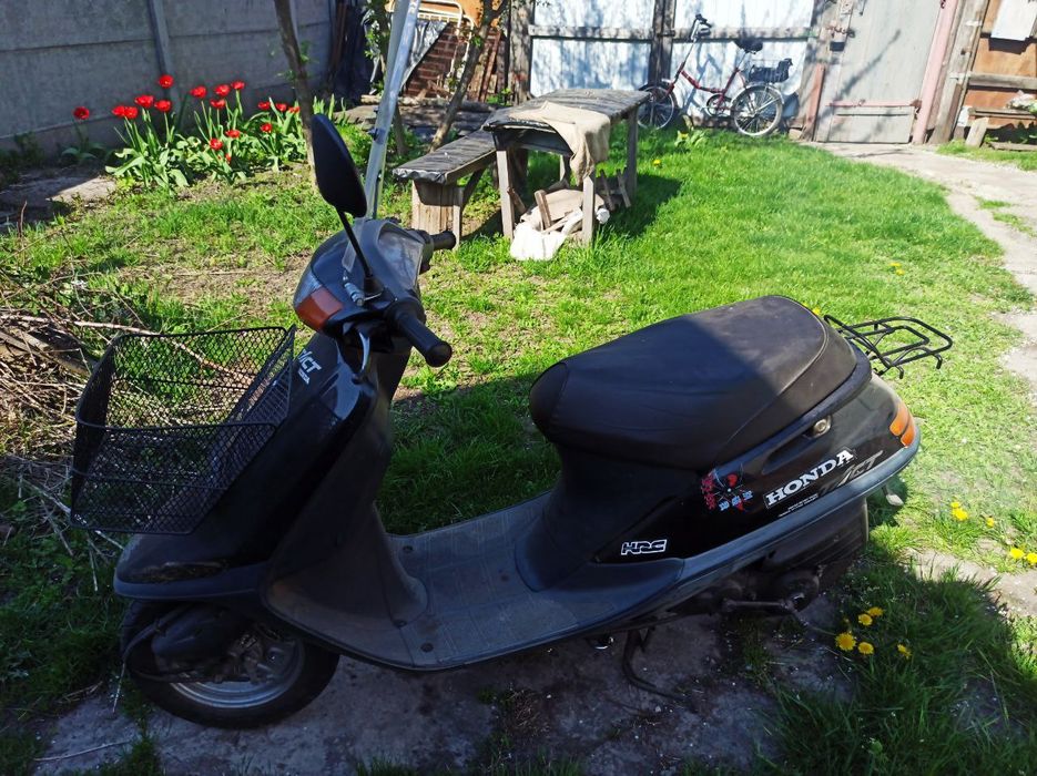 Хонда такт 24 гарний стан,сів поїхав.