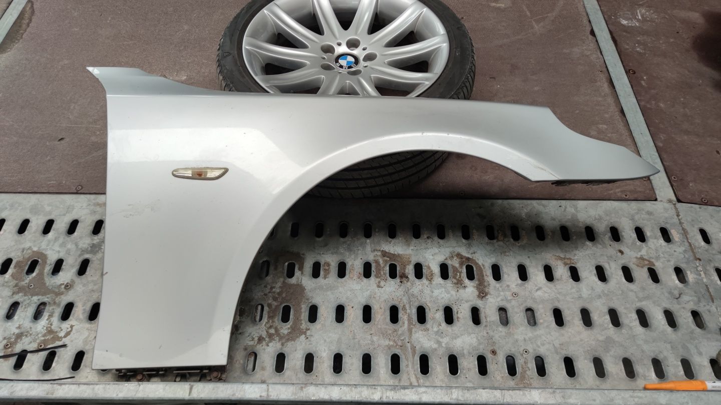 BMW e60 błotnik titansilber