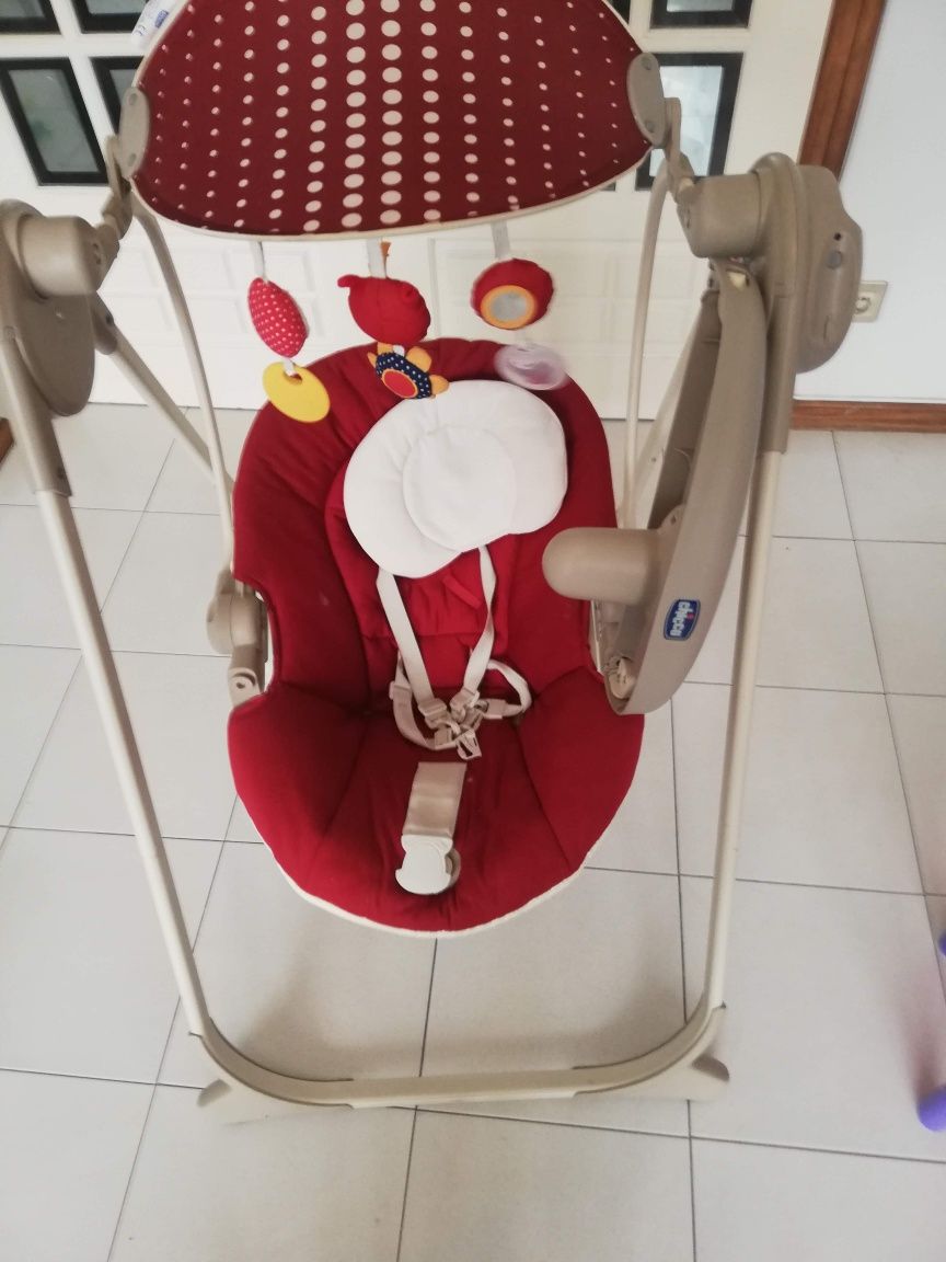 Bebê Cadeira baloiço