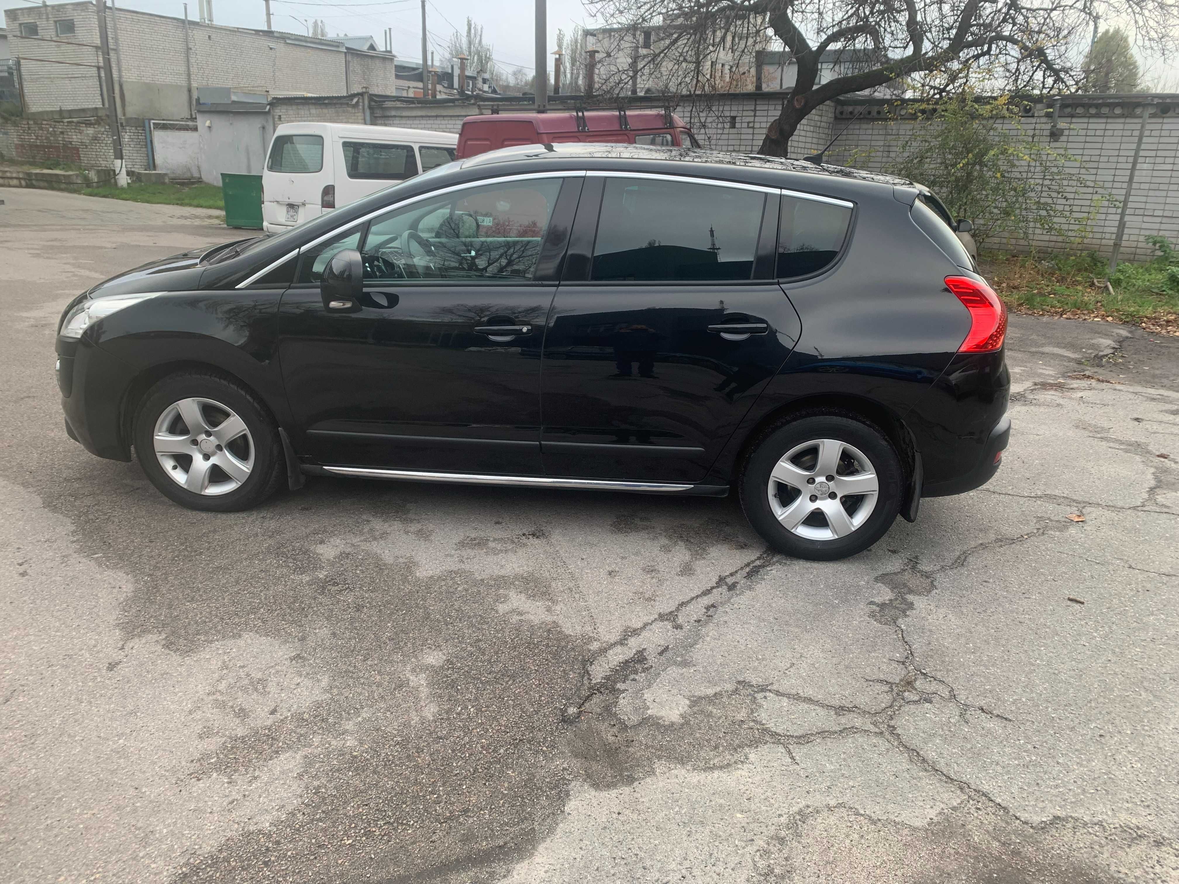 Продам Peugeot 3008 1.6 дизель