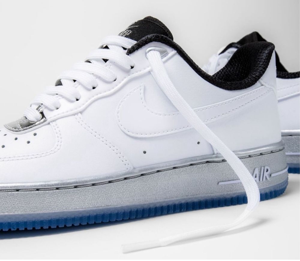 жіночі Nike Air Force 1 Low «Chrome» DX6764-100