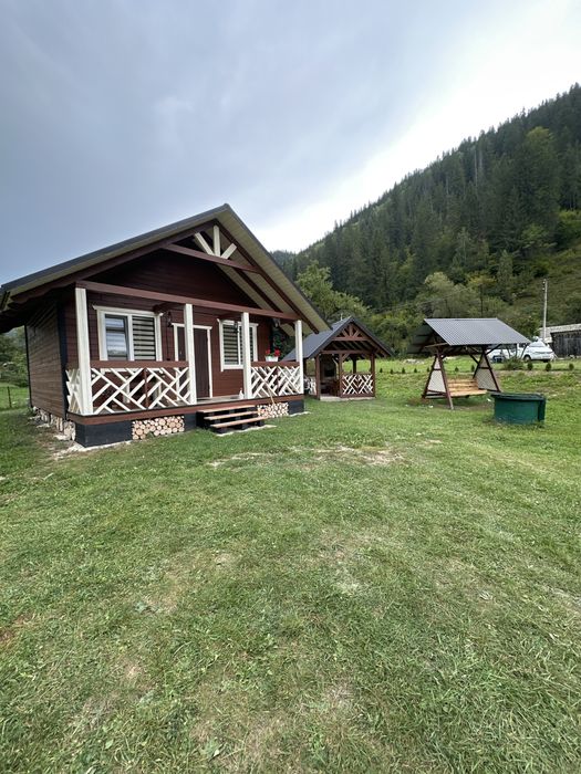 Йоцвіт - файний будинок у Карпатах. Криворівня, Гуцульщина, Верховина