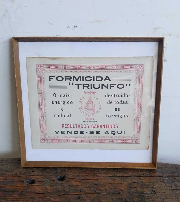 Antigo e RARO Cartaz (32 x 24 cm) Publicitário "FORMICIDA TRIUNFO"