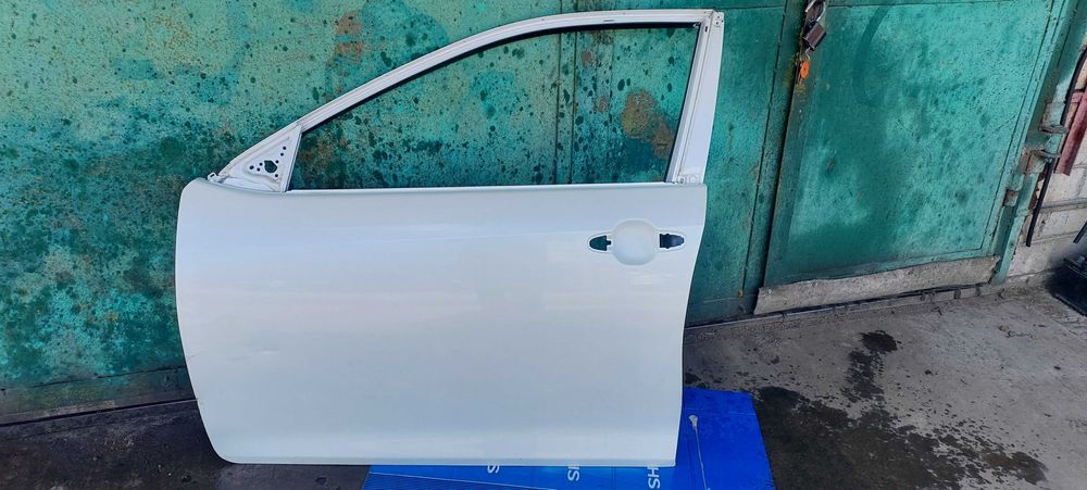 Дверь  передняя левая  и крилоToyota Camry 50
