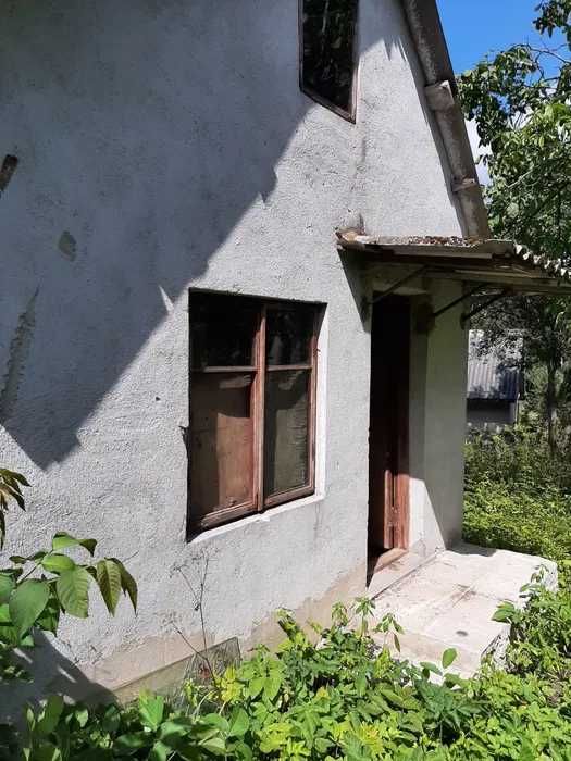 Продаж земельної ділянки з будинком с. Збиранка,