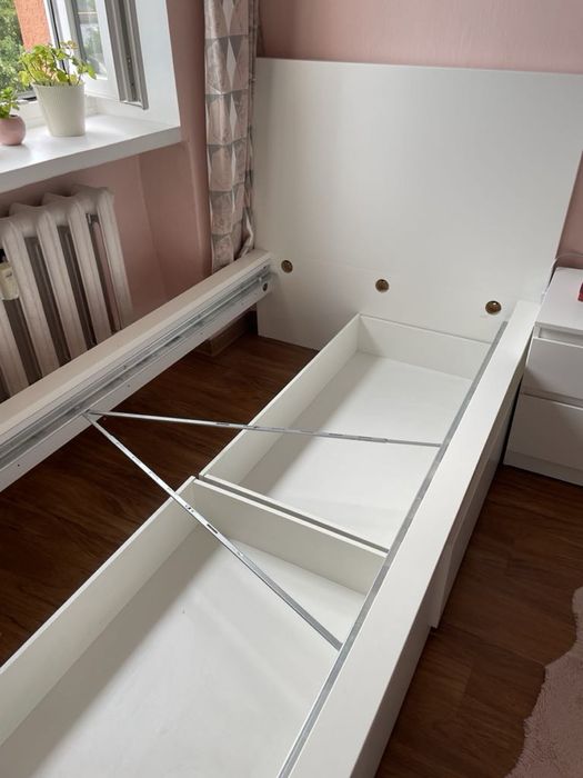 Łozko malm sprzedam szybko