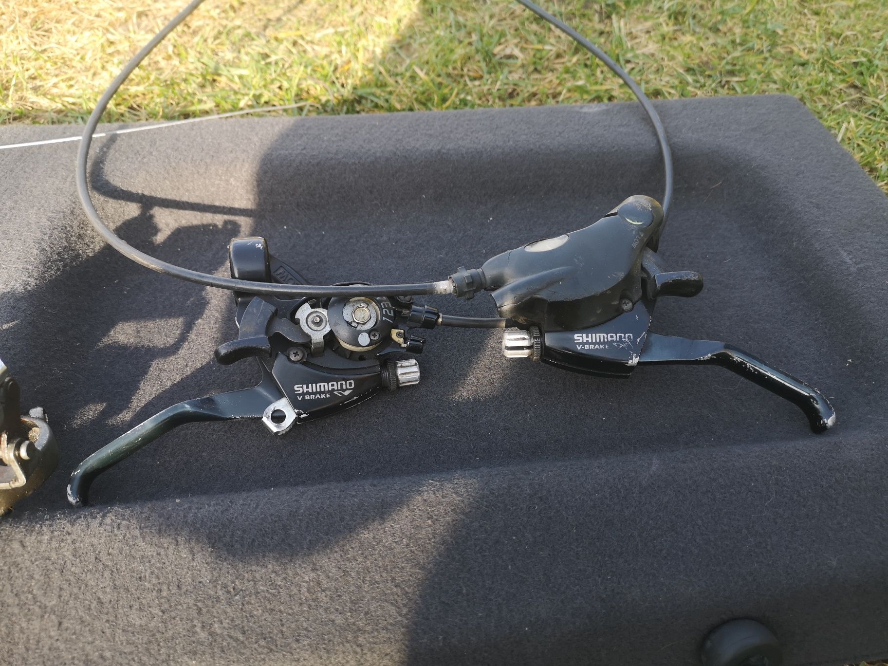 Osprzęt Shimano Deore klamkomanetka