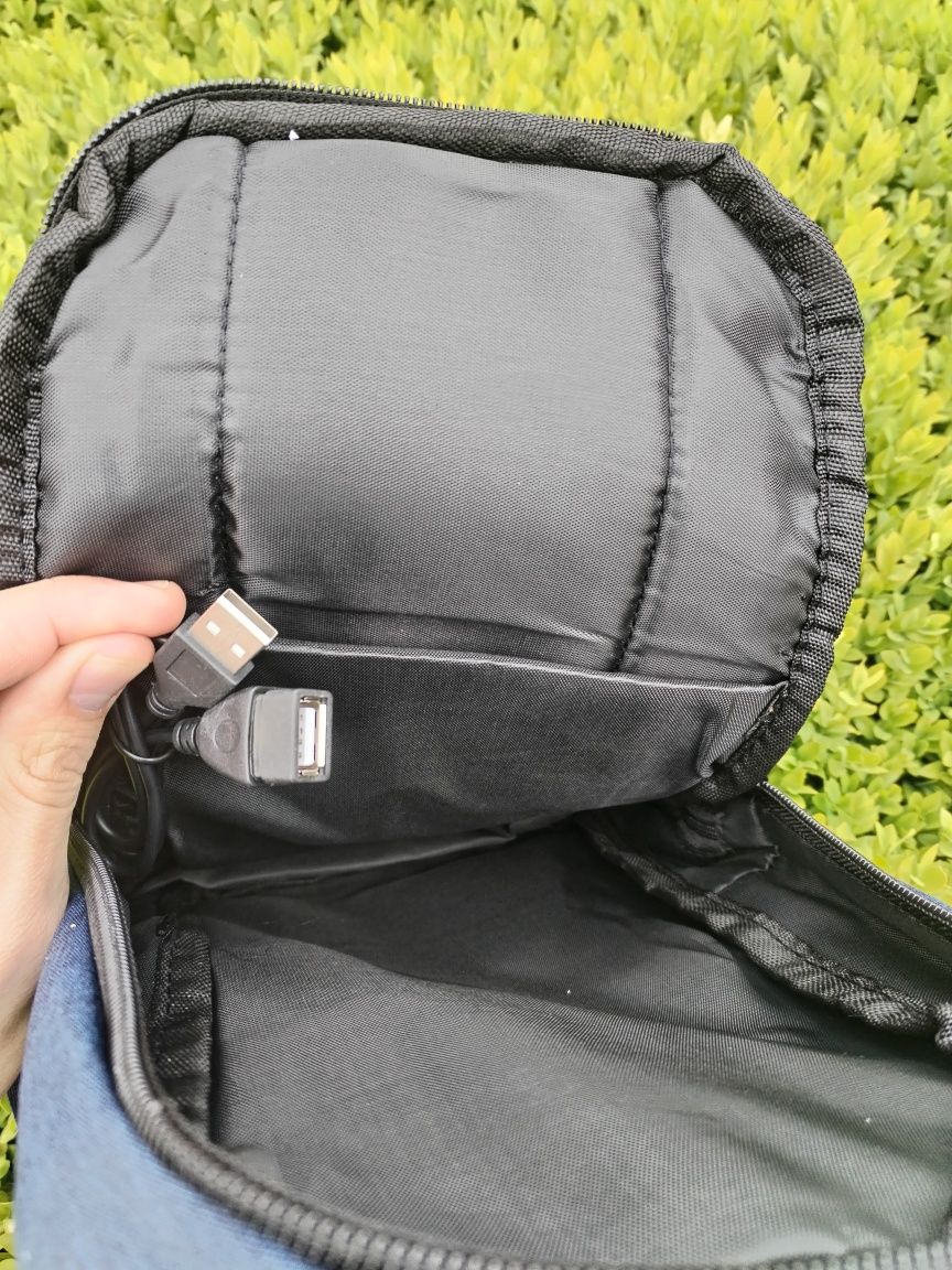 Бананка с выходом USB (сумка, рюкзак, нагрудная сумка)