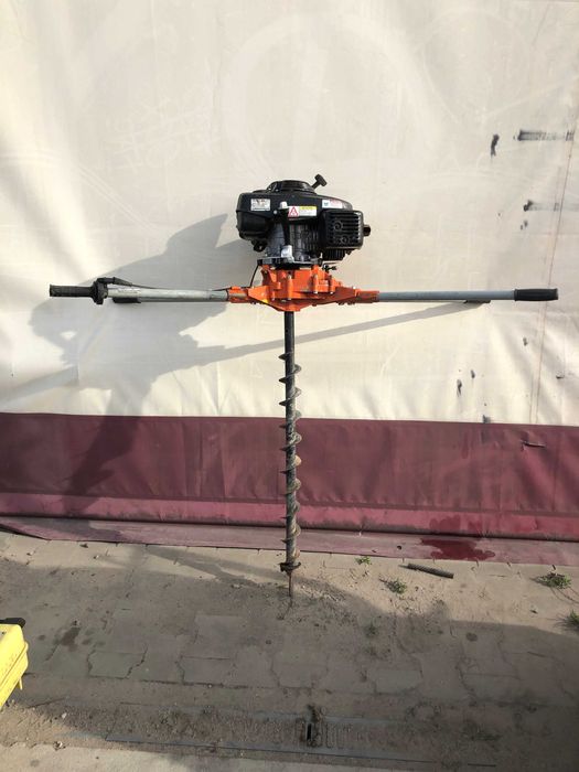 Wiertnica świder do gleby Genaral na silniku Honda GXV 160