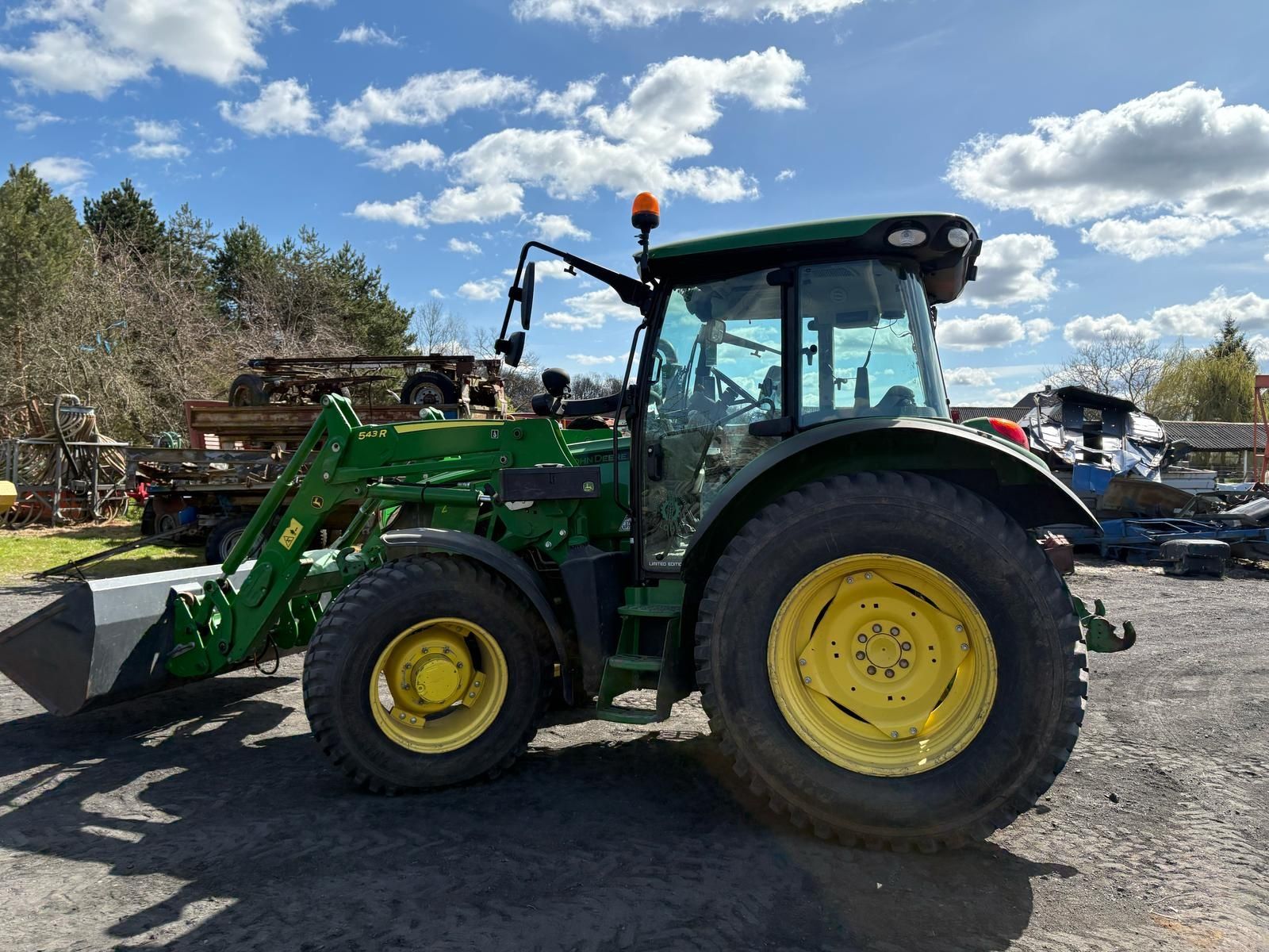 Ciągnik rolniczy John deer 5125R Tur Tuz Wom