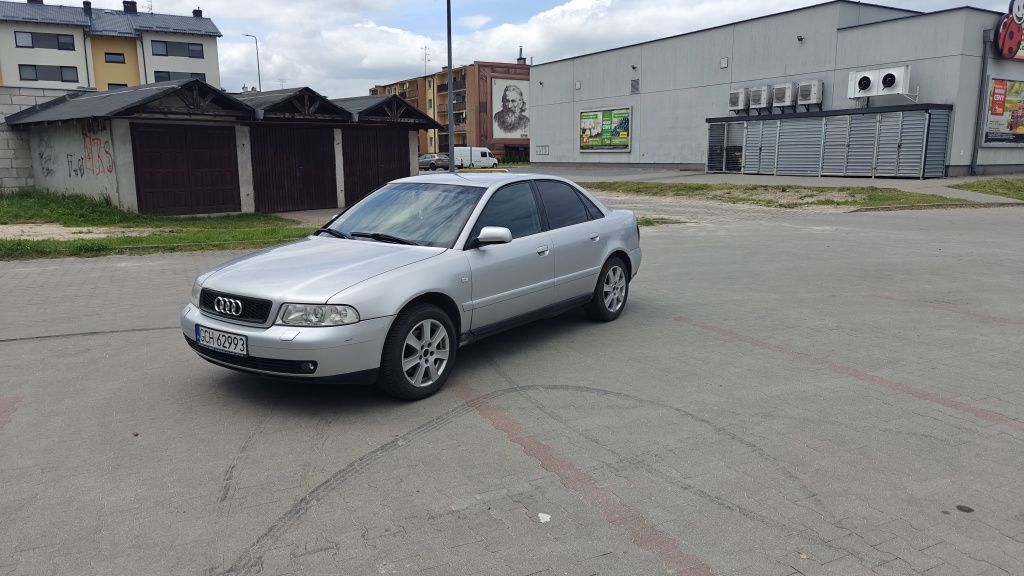 Zadbane Audi a4 B5