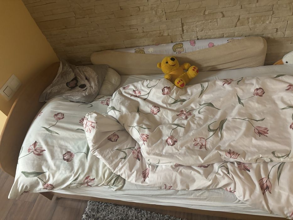 łóżko 90x200 z materacem