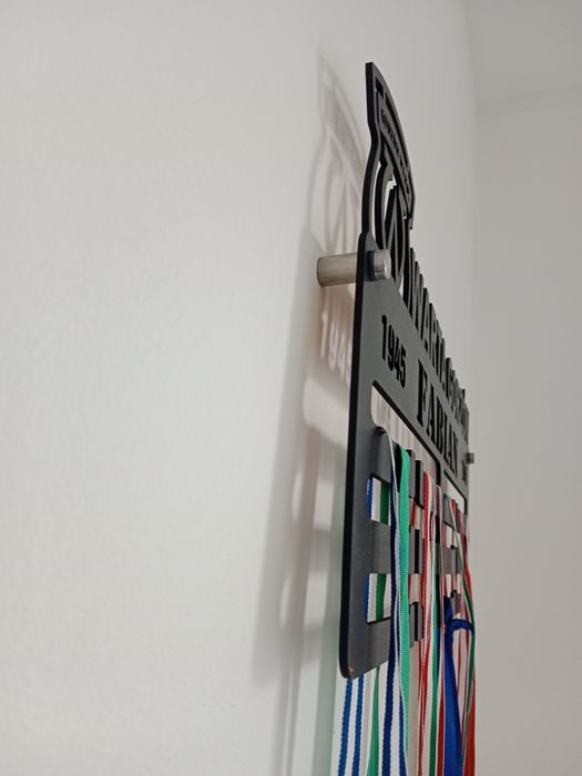 Wieszak na medale 48/50 cm  3 kolory Piłka Nożna unihokej