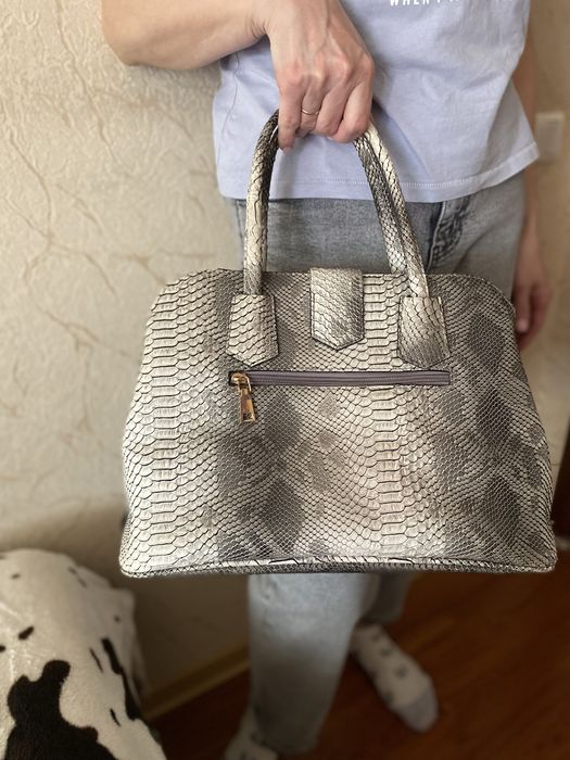 Продам жіночу сумку