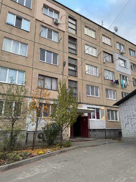 2m 1 гостинка свой санузел Восточный Каркача метро Индустриальная