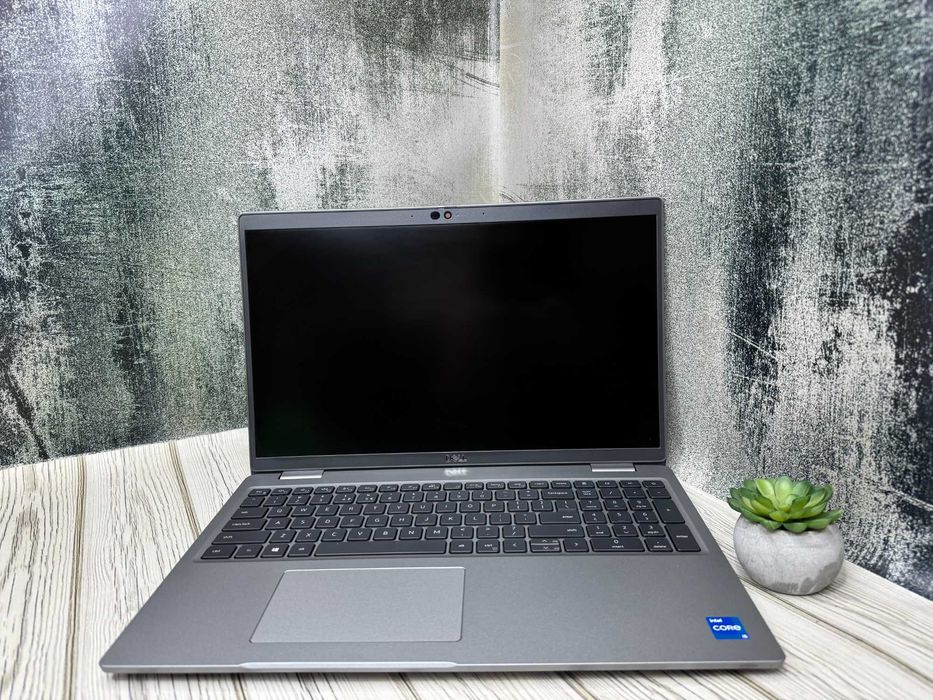 Ноутбук Dell Latitude 5520|15.6" Full HD|i5-1135G7|16 GB| SSD 512 GB