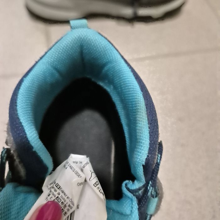 Buty turystyczne wodoodporne Quechua rozm. 38